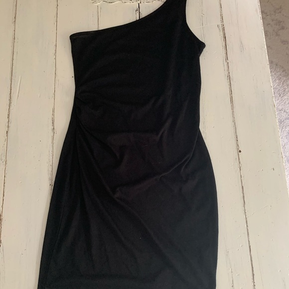 Kardashian Kollection Dresses & Skirts - One Shoulder Kardashian Kollection Black Dress